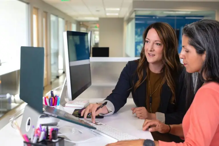 two women business coach for entrepreneurs