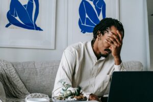 Small business coach helping a founder avoid common operational mistakes and improve business efficiency